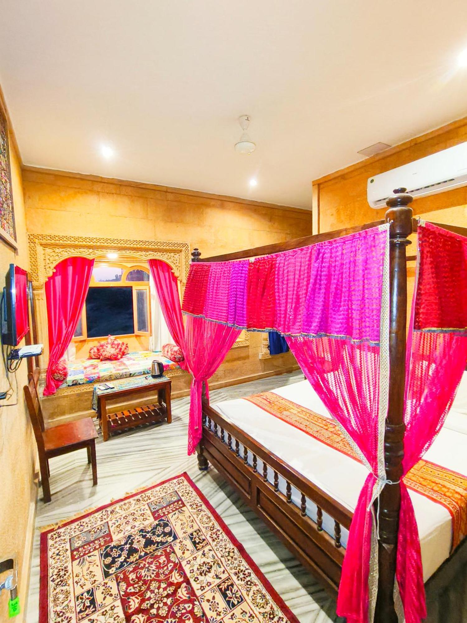 Hotel Royal Heritage Джайсалмер Экстерьер фото